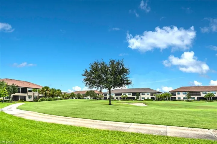 9386 Pocida Ct 204, Naples, Florida 34119