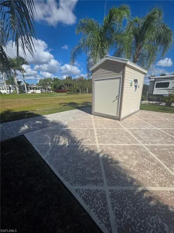 1647 Diamond Lake Cir, Naples, Florida 34114