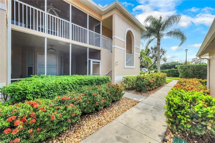 2790  Cypress Trace  CIR, Naples, FL 34119