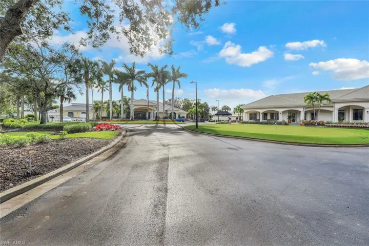 2790  Cypress Trace  CIR, Naples, FL 34119