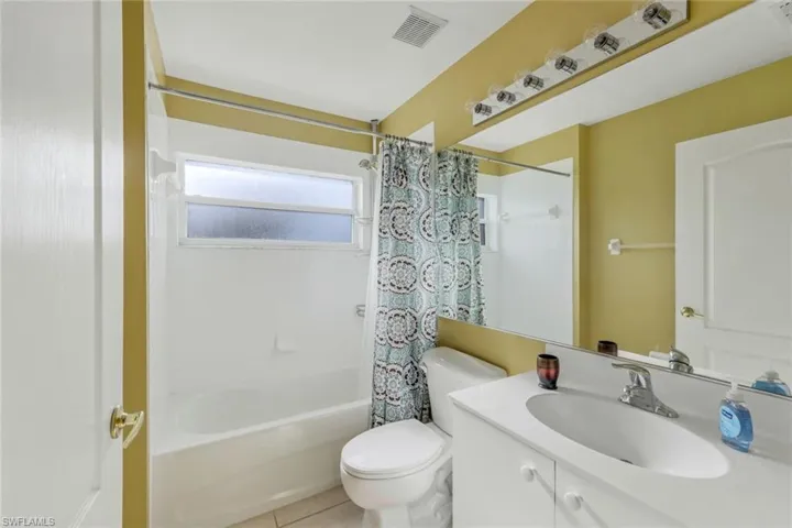 2790  Cypress Trace  CIR, Naples, FL 34119