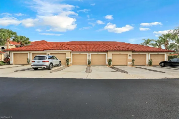 2790  Cypress Trace  CIR, Naples, FL 34119
