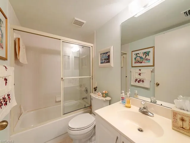 4560  Chantelle  DR, Naples, FL 34112