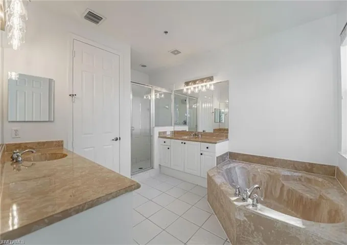 1430 Mariposa Cir # 102, Naples Fl 34105