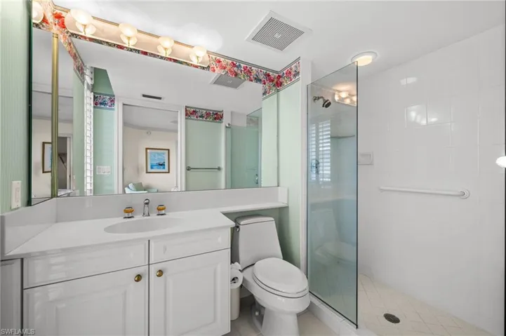 4021 Gulf Shore Blvd N 1204, Naples, Florida 34103
