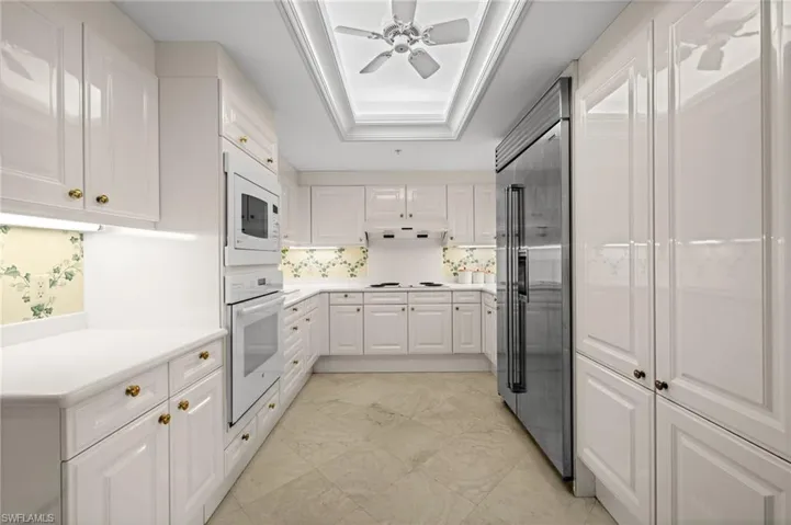 4021 Gulf Shore Blvd N 1204, Naples, Florida 34103