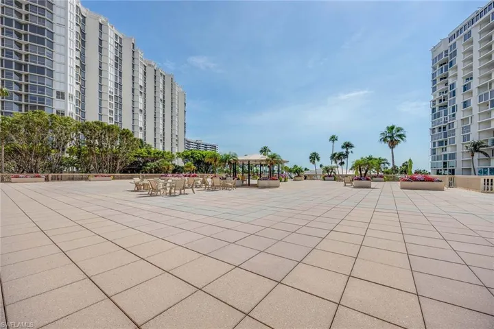 4031  Gulf Shore N BLVD, Naples, FL 34103
