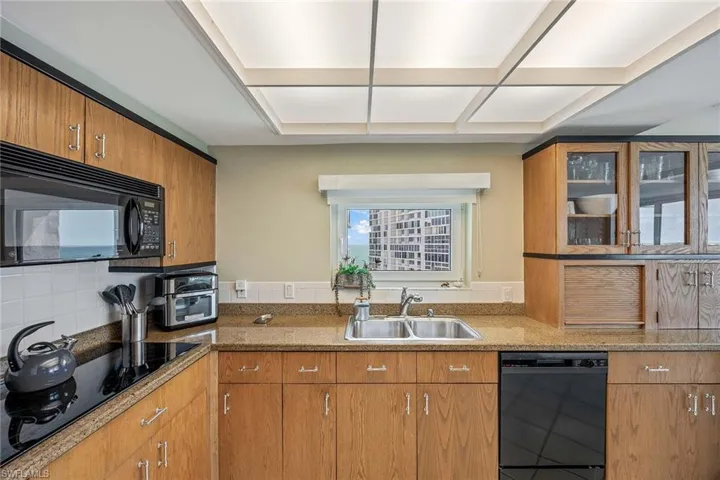 4031  Gulf Shore N BLVD, Naples, FL 34103