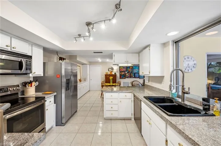 1256  Morningside  DR, Fort Myers, FL 33901