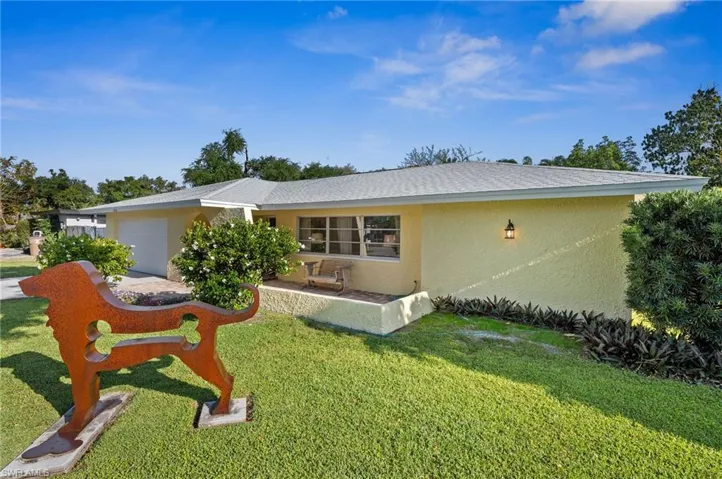 1256  Morningside  DR, Fort Myers, FL 33901