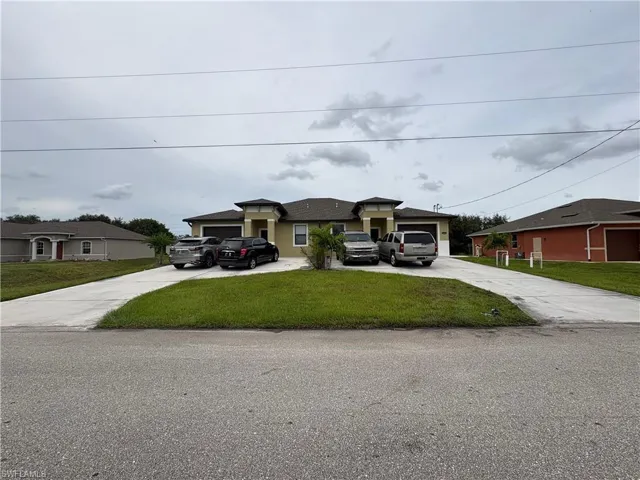 2321-2323 Daniel Ave N, Lehigh Acres, Florida 33971