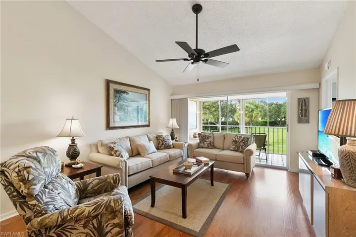 685 Squire Cir 204, Naples, Florida 34104