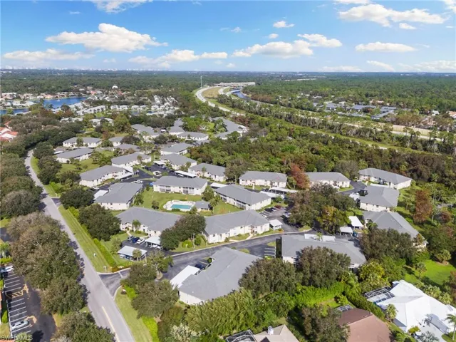 685 Squire Cir 204, Naples, Florida 34104