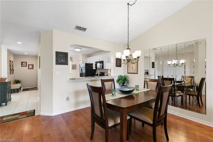685 Squire Cir 204, Naples, Florida 34104