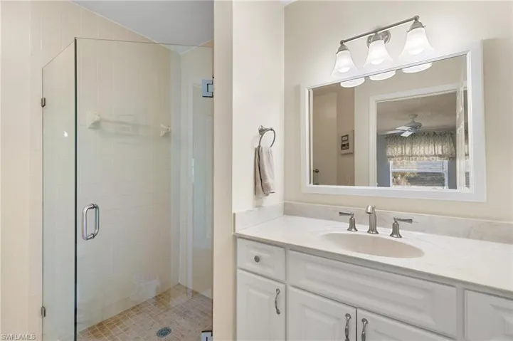 685 Squire Cir 204, Naples, Florida 34104