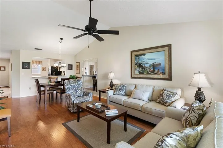 685 Squire Cir 204, Naples, Florida 34104
