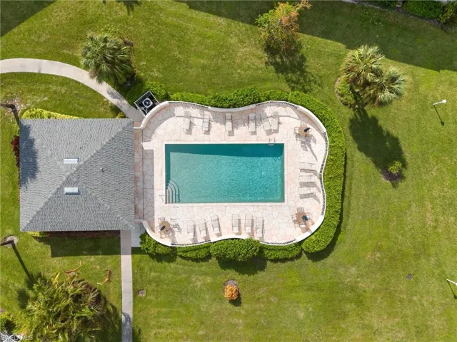 685 Squire Cir 204, Naples, Florida 34104