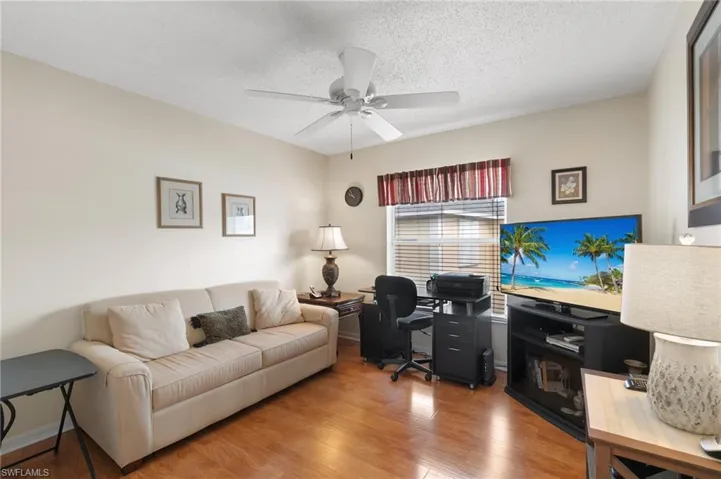 685 Squire Cir 204, Naples, Florida 34104