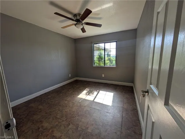 925 Foxdale Ave, Lehigh Acres, Florida 33974