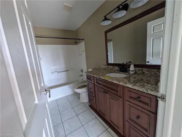 925 Foxdale Ave, Lehigh Acres, Florida 33974
