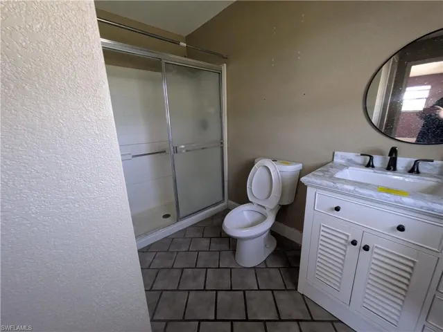 925 Foxdale Ave, Lehigh Acres, Florida 33974