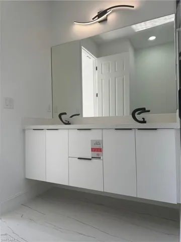 52  Xelda S AVE, Lehigh Acres, FL 33976