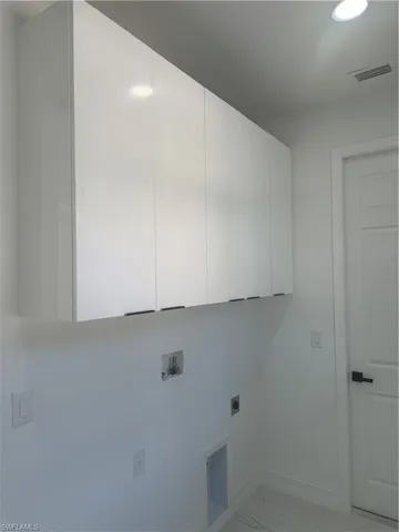 52  Xelda S AVE, Lehigh Acres, FL 33976