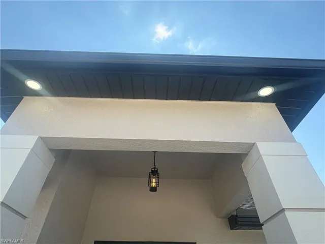 52  Xelda S AVE, Lehigh Acres, FL 33976
