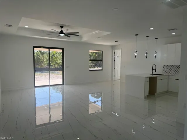 52  Xelda S AVE, Lehigh Acres, FL 33976
