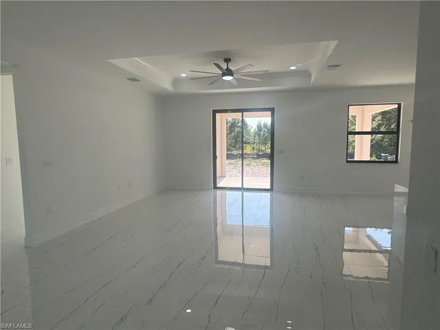 52  Xelda S AVE, Lehigh Acres, FL 33976