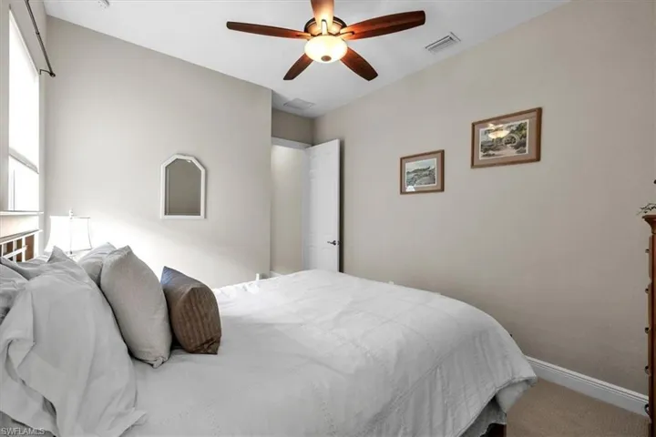 Guest bedroom tastefully decorated