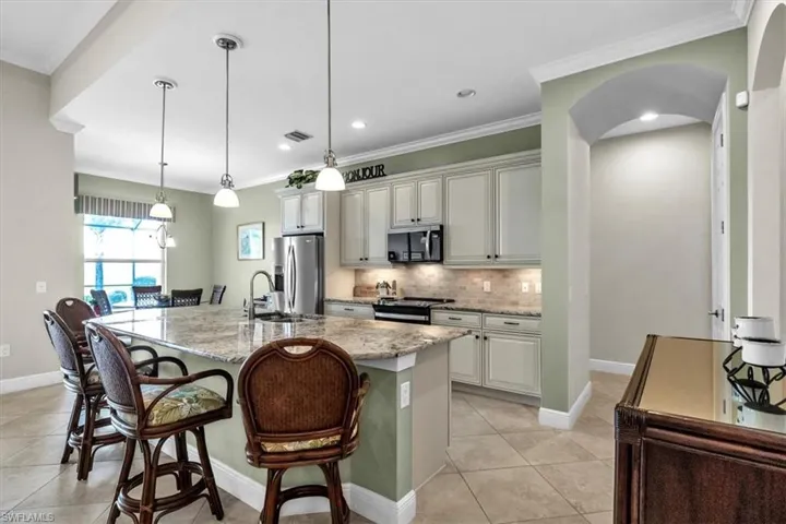 Updated kitchen with breakfast bar
