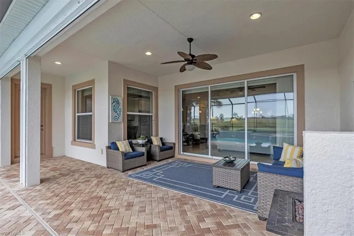 Spacious covered lanai