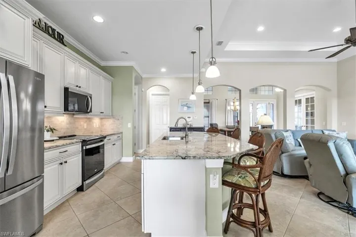 Kitchen with extra large island