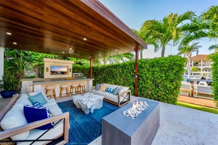Relax by the gas firepit