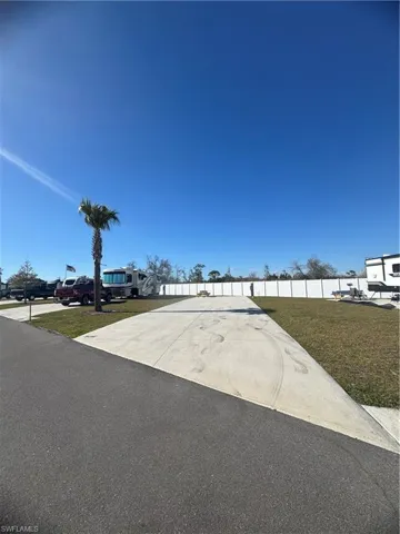 Perimeter Collection Palm Breeze RV Resort