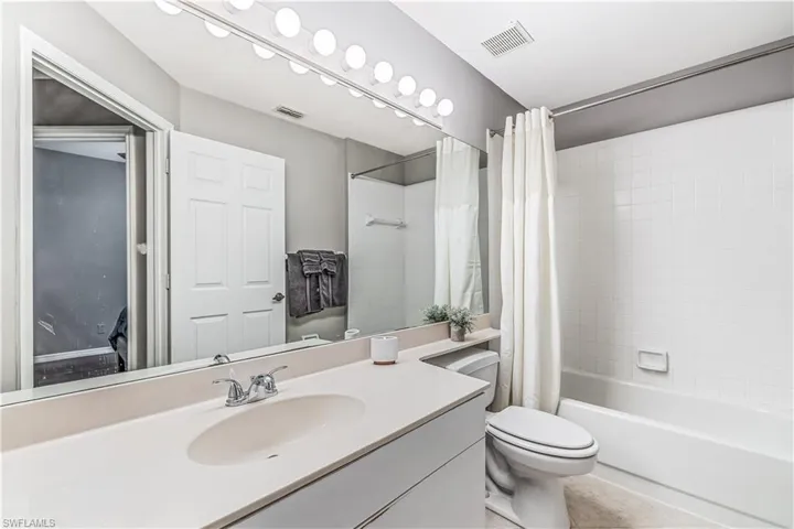 24827 Lakemont Cove Ln 101, Bonita Springs, Florida 34134