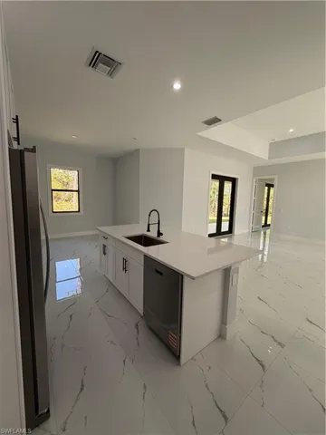 2863 52nd Ave Ne, Naples, Florida 34120