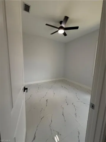 2863 52nd Ave Ne, Naples, Florida 34120