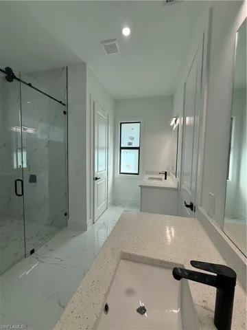 2863 52nd Ave Ne, Naples, Florida 34120