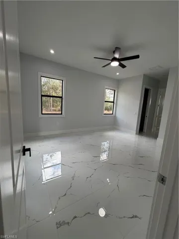2863 52nd Ave Ne, Naples, Florida 34120