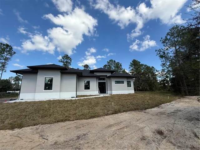 2863 52nd Ave Ne, Naples, Florida 34120