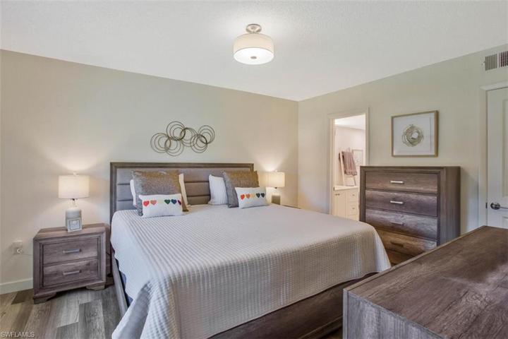 4278 27th CT SW # 202, NAPLES FL 34116