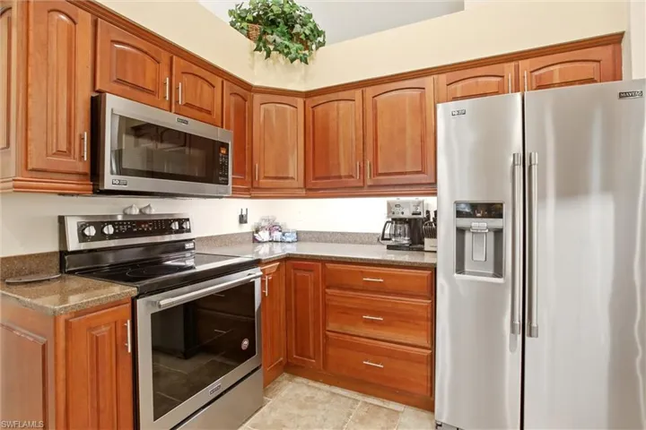 5231 Hickory Wood Dr, Naples, Florida 34119
