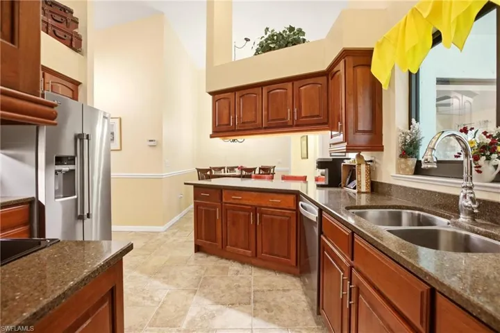 5231 Hickory Wood Dr, Naples, Florida 34119