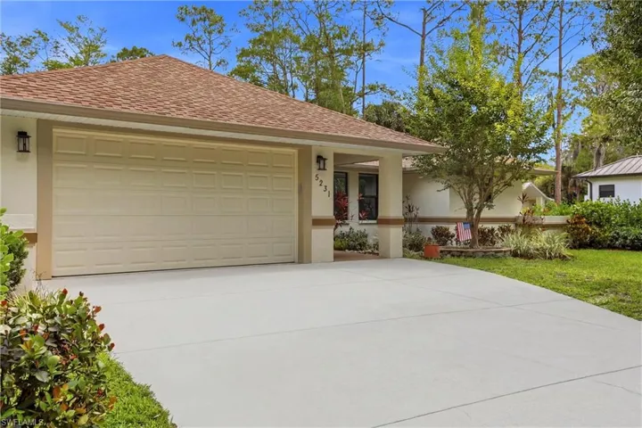 5231 Hickory Wood Dr, Naples, Florida 34119