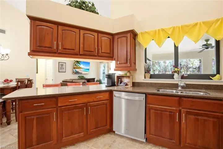 5231 Hickory Wood Dr, Naples, Florida 34119