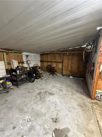 306 Pinecrest Ave Nw, Moore Haven, Florida 33471