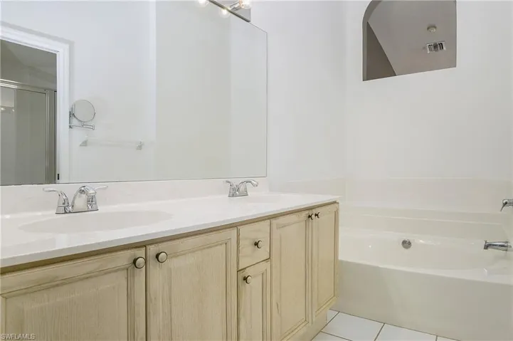 13093  Castle Harbour  DR, Naples, FL 34110