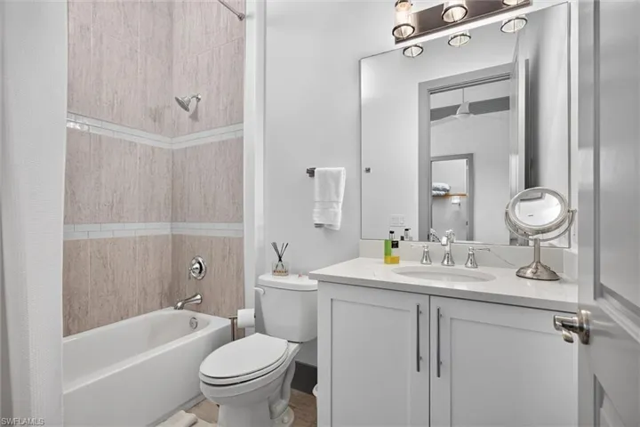 3245 Cullowee Ln, Naples, Florida 34114